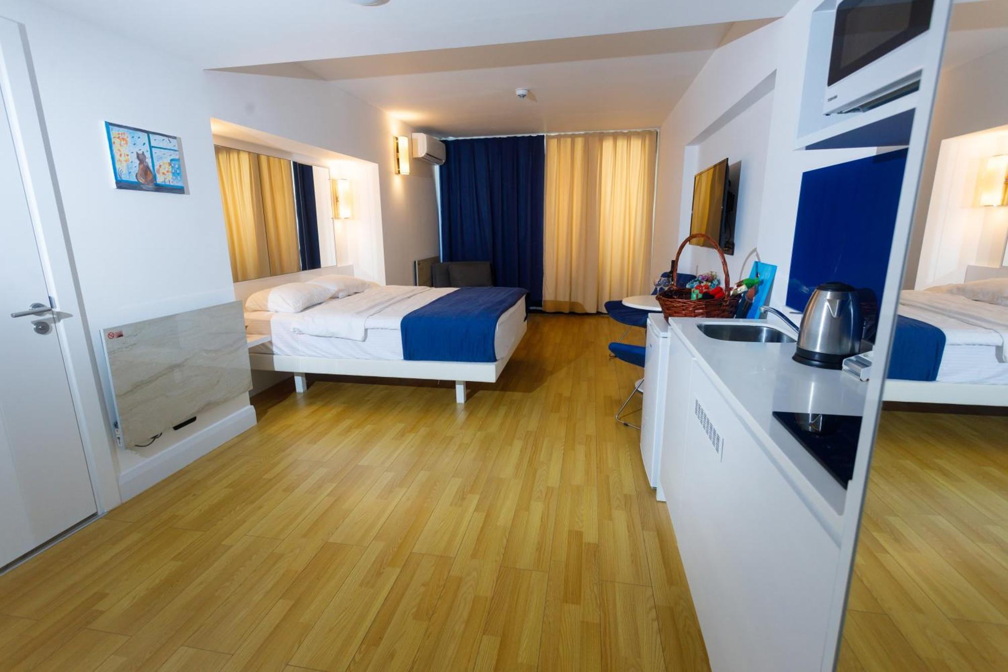 Orbi Sea View Apartament *